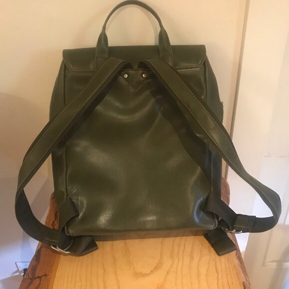 Matt & Nat Paxx backpack - olive green - Picture 2 of 10